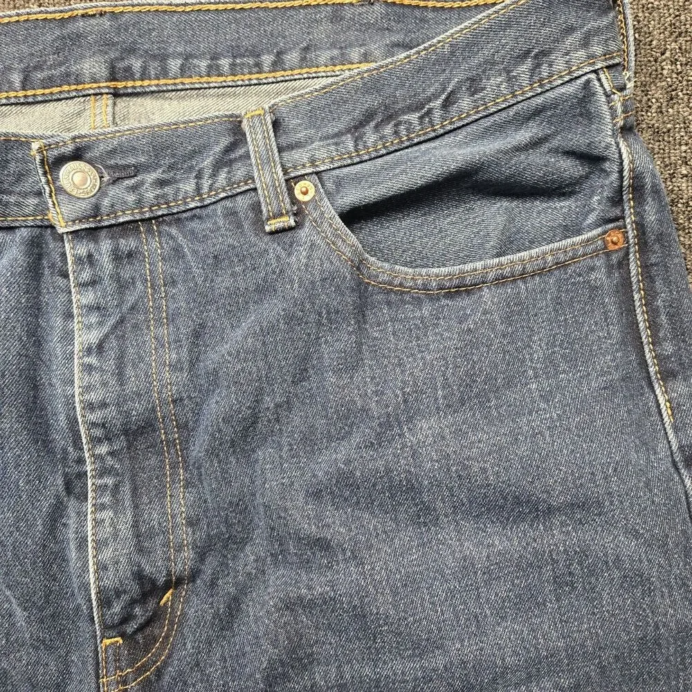 Levi’s 505 Jeans Men’s 40x32 Straight Blue Medium Wash Distressed Denim
